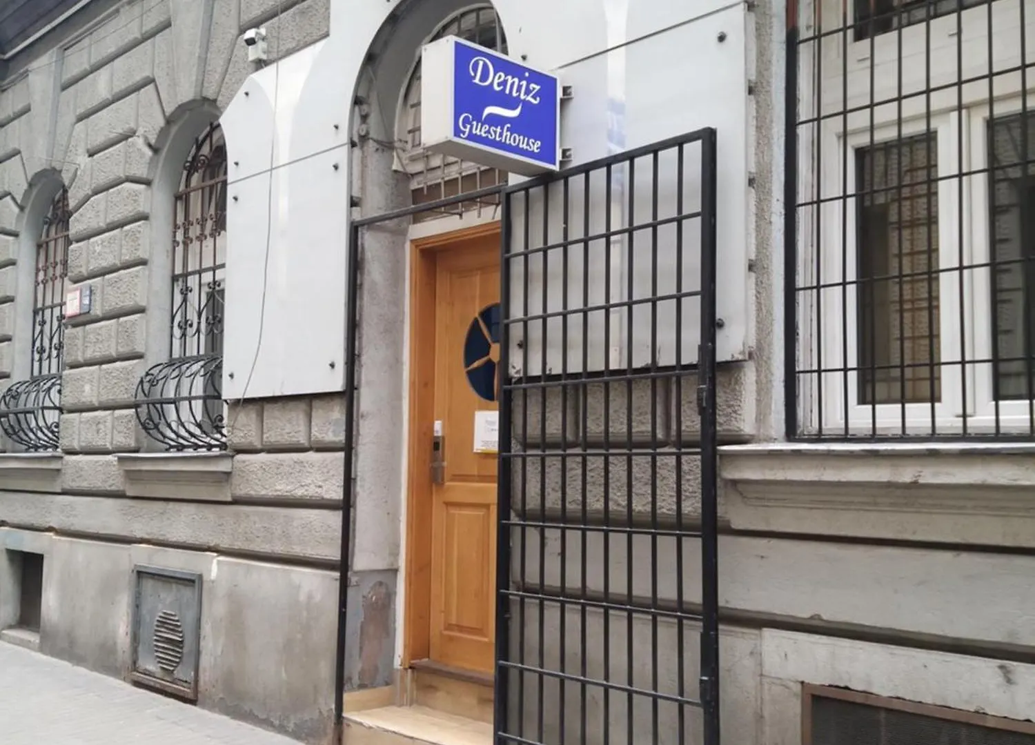 Deniz Guesthouse Будапешт Венгрия